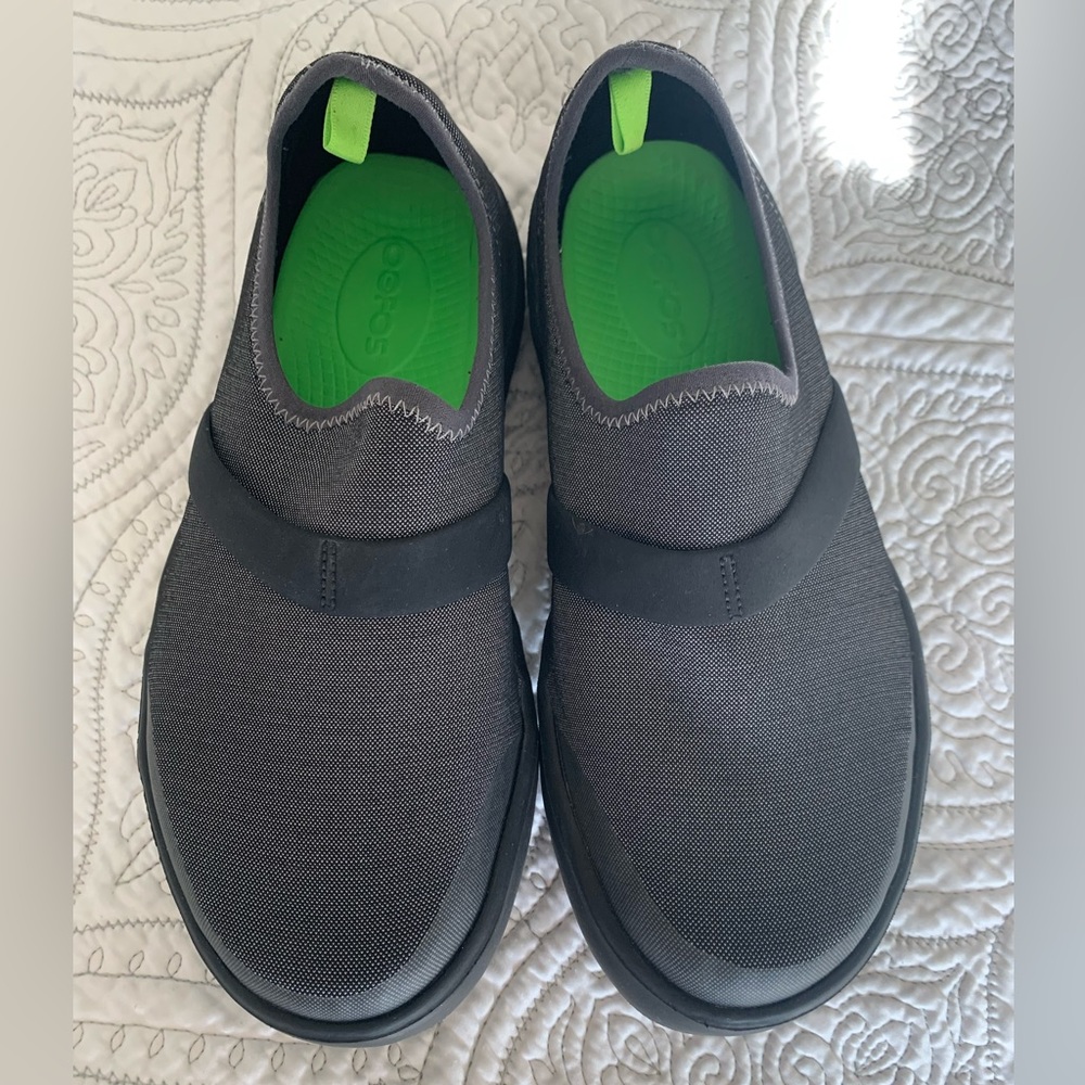 Oofos Oomg Eezee Low Shoe - Womens
